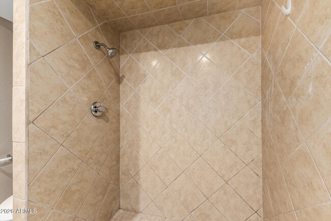 Building Photo - 5227 W Poinsettia Dr