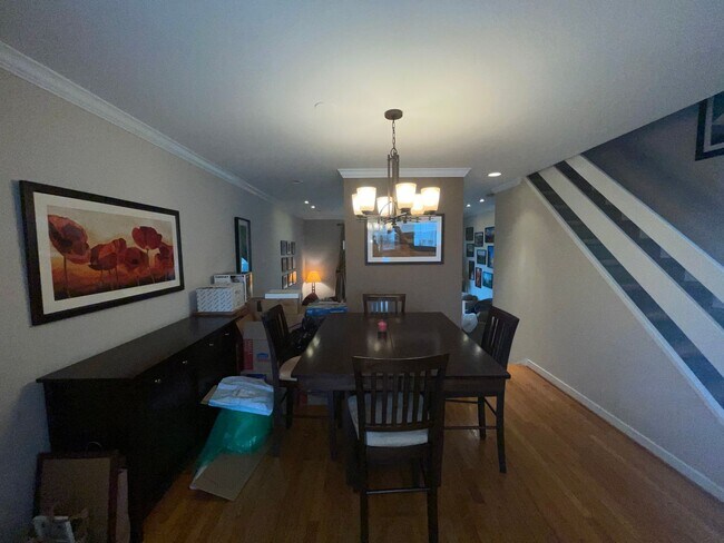 Building Photo - 3-bed, 2-bath GIANT townhouse + GARAGE, BA...