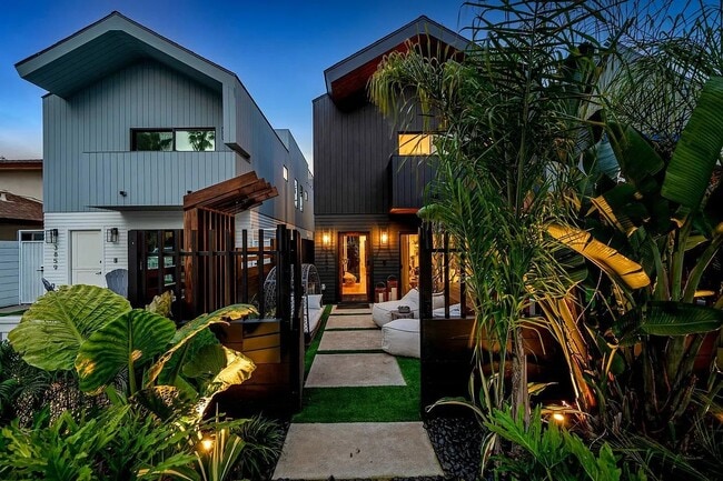 Building Photo - 3857 Sequoia