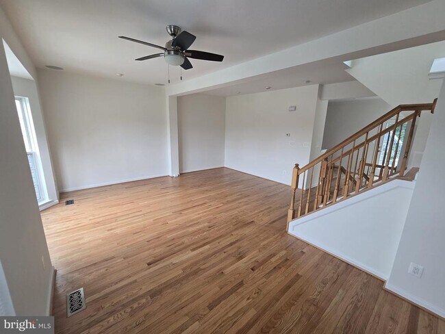 Building Photo - 14134 Darkwood Cir