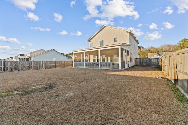 Building Photo - 3 BD 2.5 BA | Charming Home