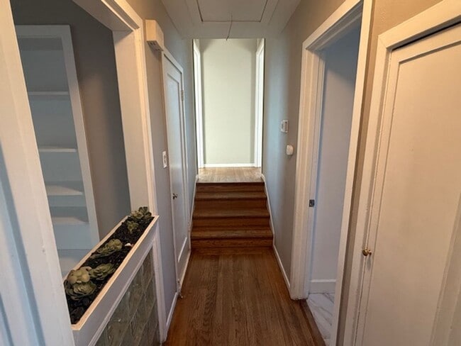 Building Photo - Beautiful Richmond Annex Home with Updated Kitchen & Bath + Bonus Room