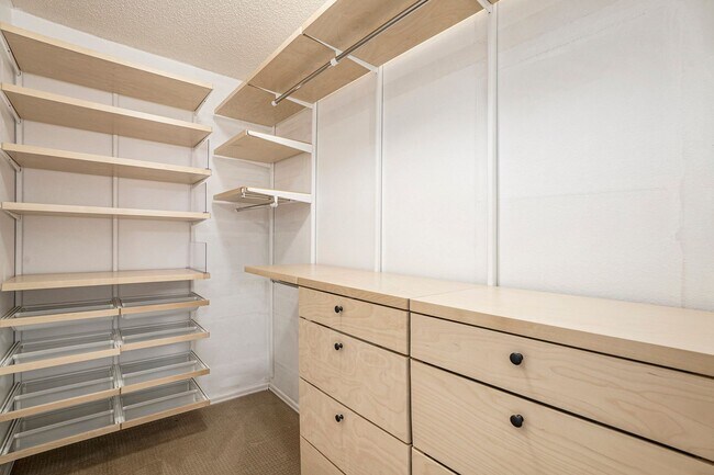 Building Photo - Spacious 4-Bedroom Home in District 20 with Huge Deck & Fenced Yard