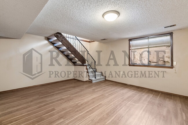 Building Photo - 2203 S Lori Ln