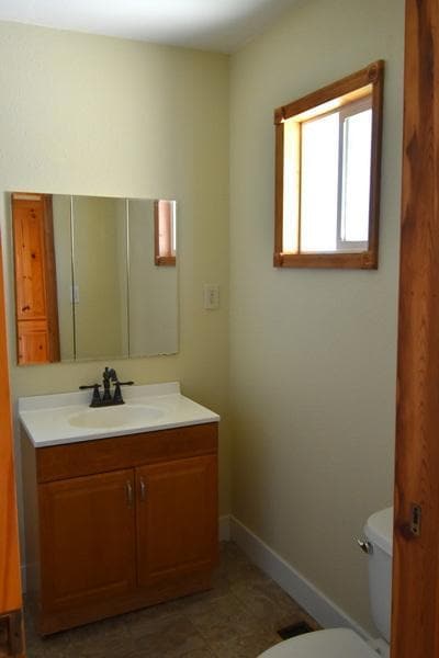 Building Photo - 2422 Wiard St