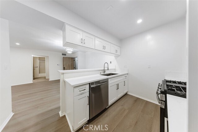 Building Photo - 465 Ivy St