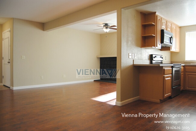 Building Photo - Fair Oaks Condo