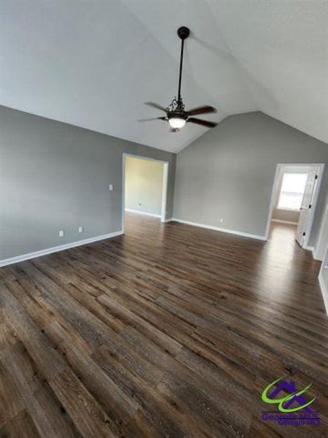 Building Photo - 123 Cedarland Dr