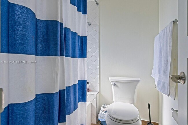 Building Photo - 10900 SW 124th Rd