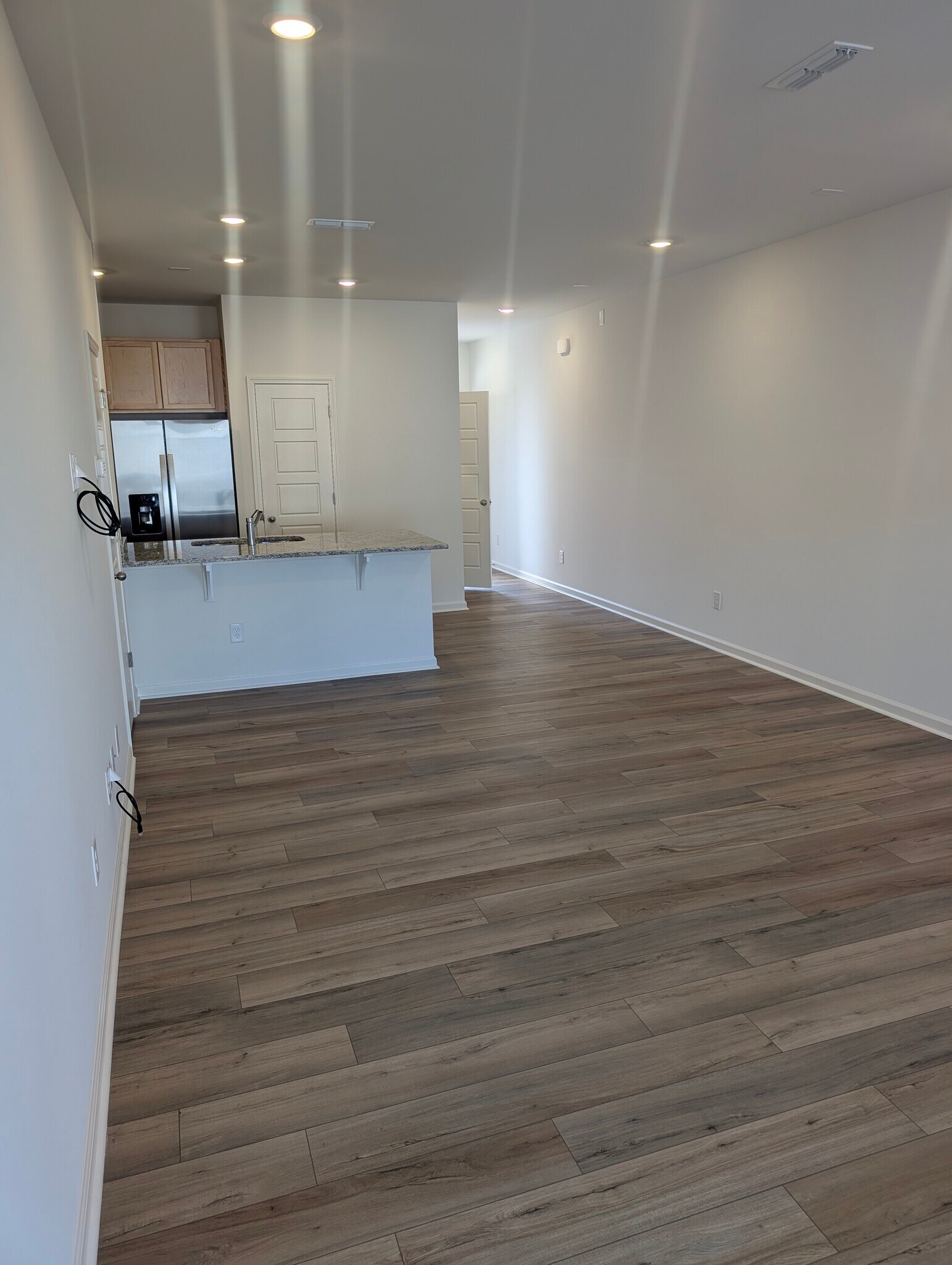 Building Photo - 2003 Oakdale Dr