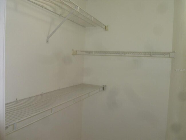 Building Photo - 3800 SW 20th Ave