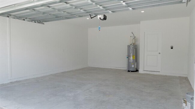 Building Photo - 6433 Domizio Dr