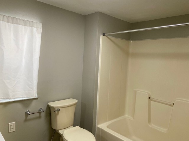 Building Photo - 2417 Fairmount Pkwy