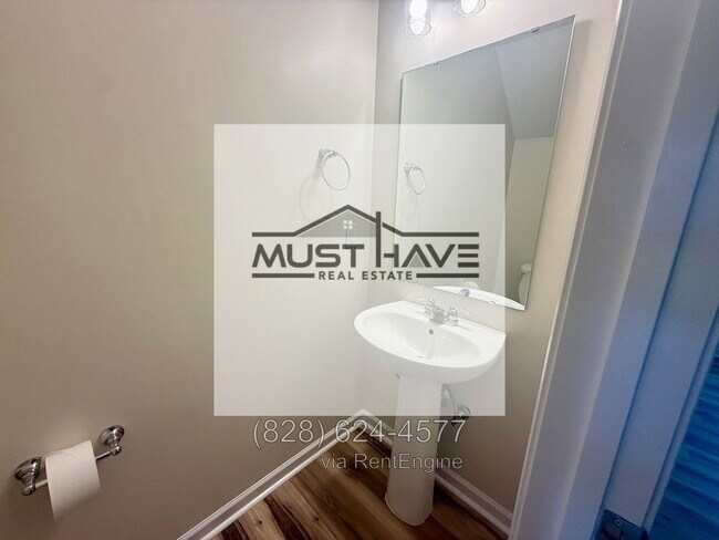 Building Photo - 15 Harvest Ridge Dr
