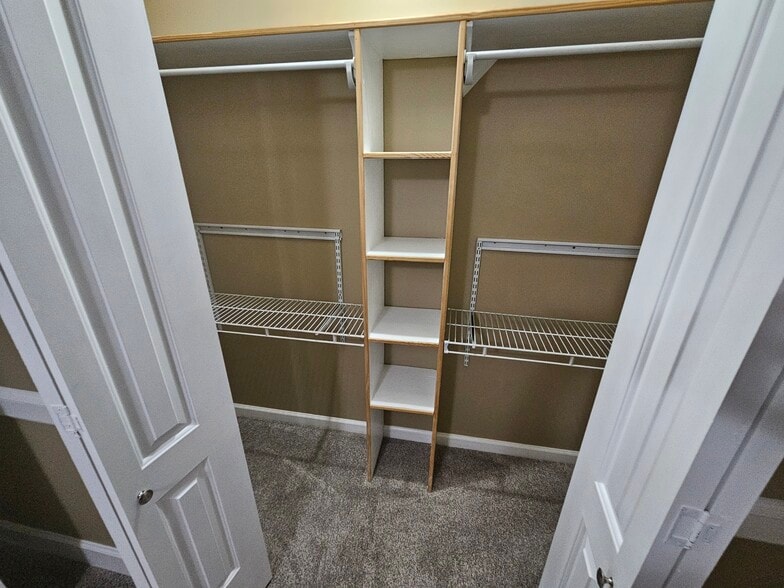 Building Photo - 204 Brandywine Rd