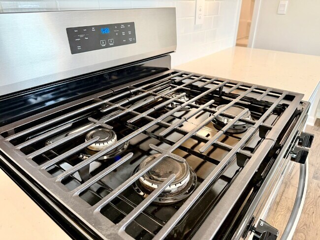 Building Photo - New Legacy Farms Home | Resort-Style Amenities!