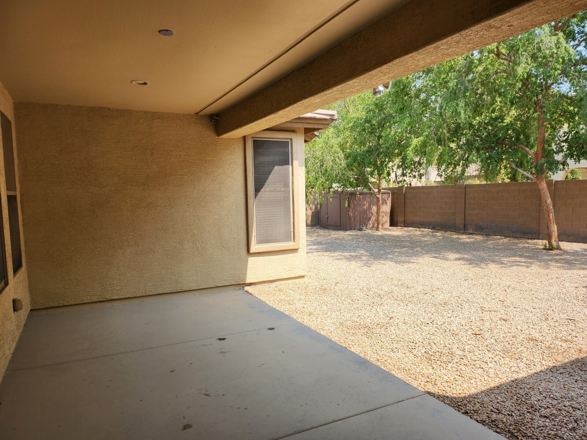 Building Photo - 5225 W Siesta Way