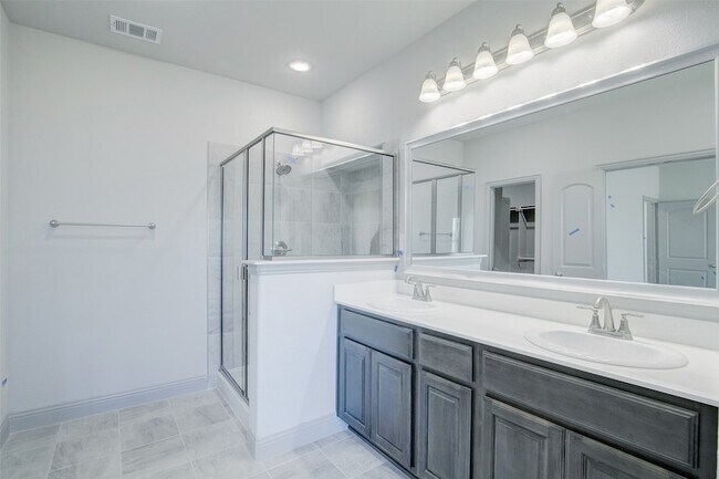 Building Photo - 7821 Cypress Dr