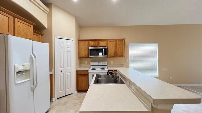 Building Photo - 16709 Fresh Meadow Dr