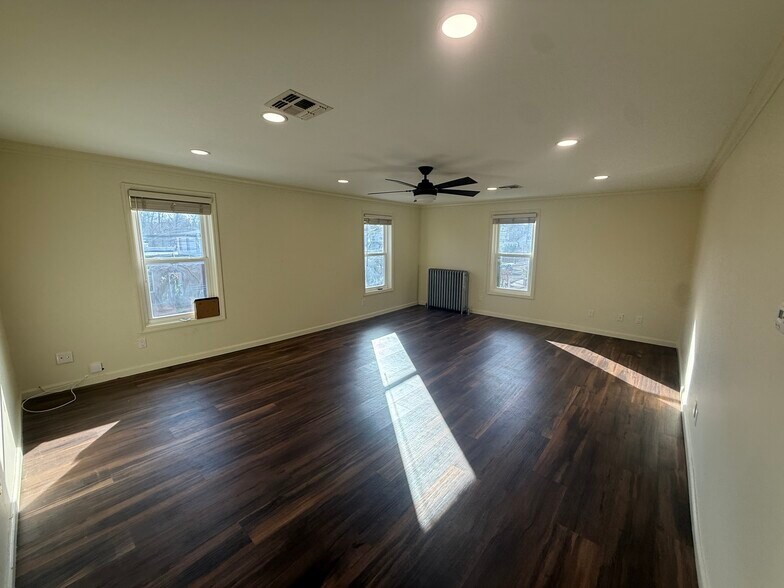 Living Room - 740 W Nyack Rd