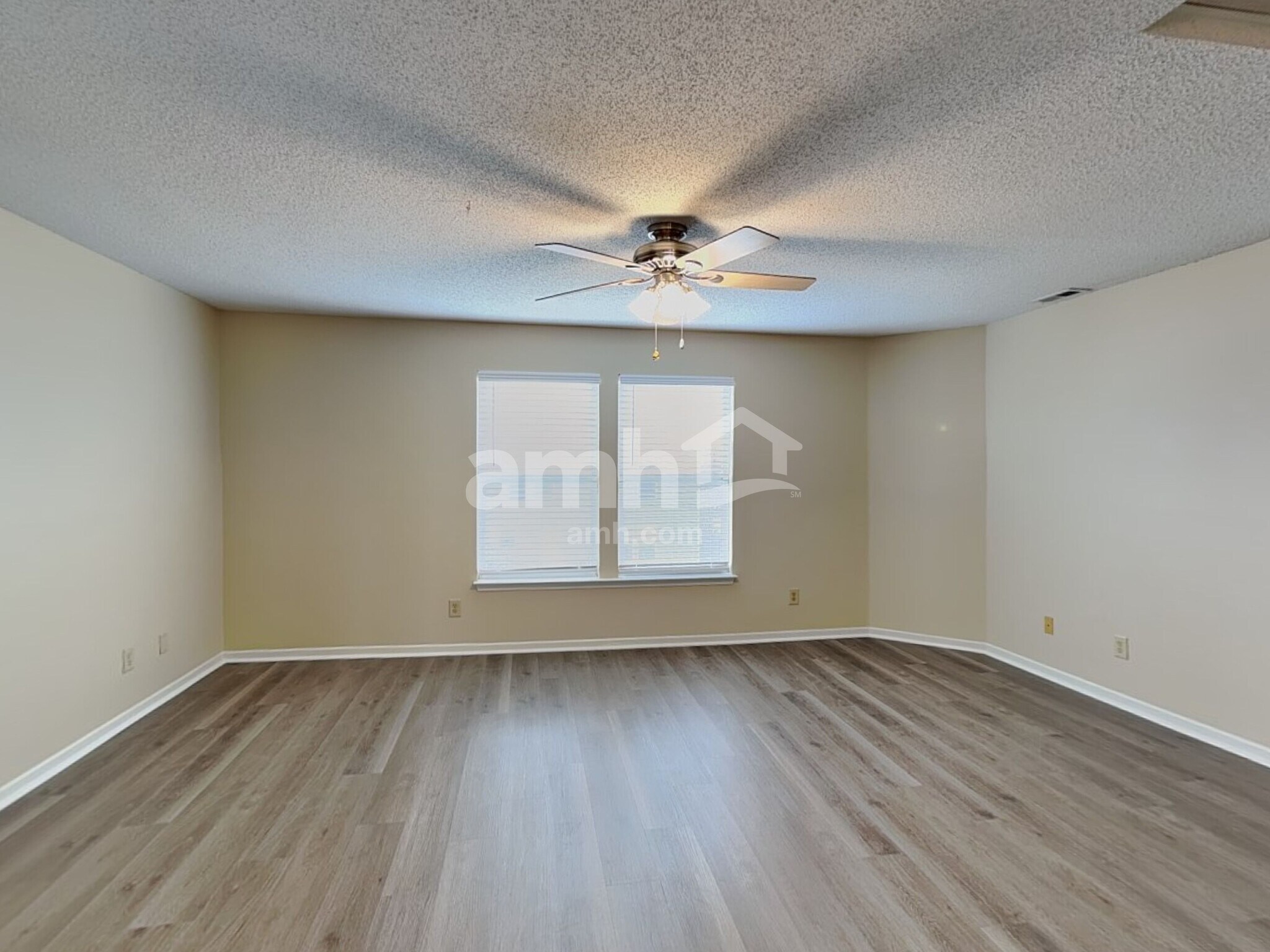 Building Photo - 8845 Limberlost Ct