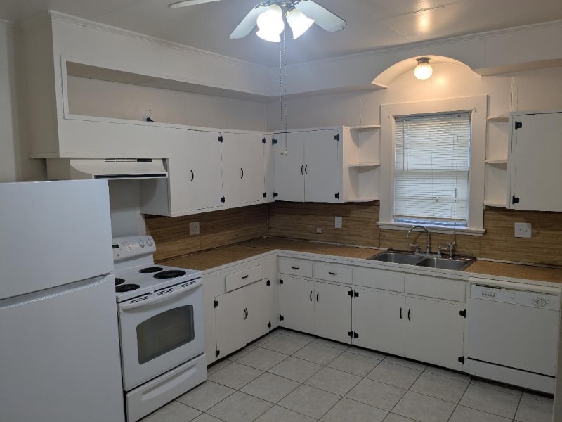 Building Photo - 724 N Eastern Ave