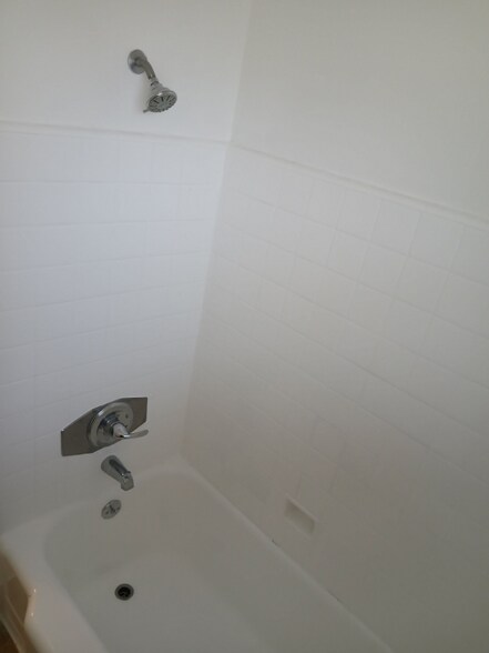 Building Photo - 7460 Hollywood Blvd