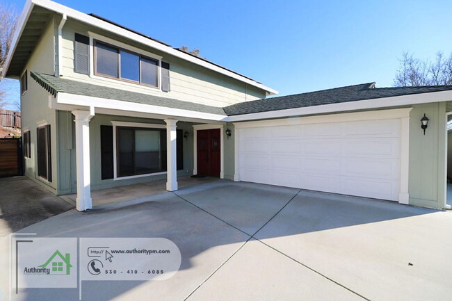 Building Photo - 251 Kamp Way