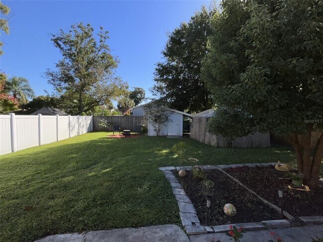 Building Photo - 770 Baffie Ave