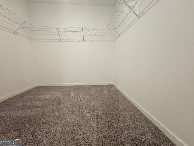 Building Photo - 16 Saint Georges Pl