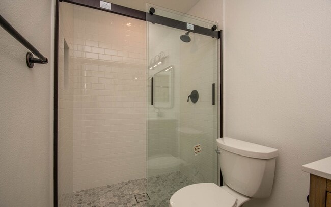 Building Photo - Fully Remodeled 3BD/2BA in Carlsbad