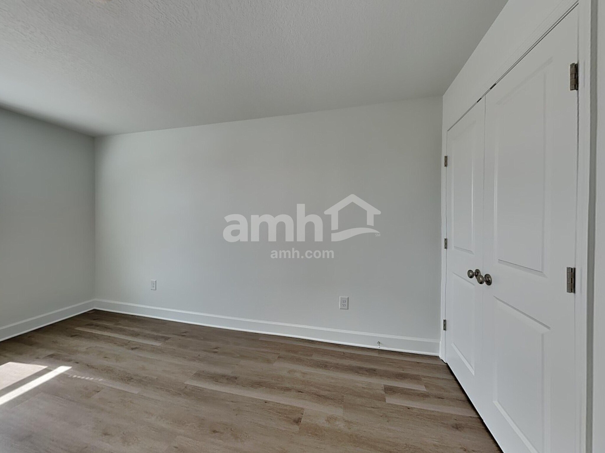 Building Photo - 16714 Cheyanne Ct