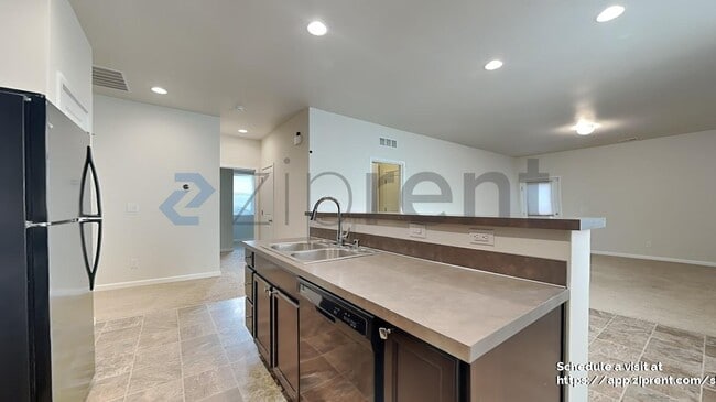 Building Photo - 19310 19th Ave Ct E