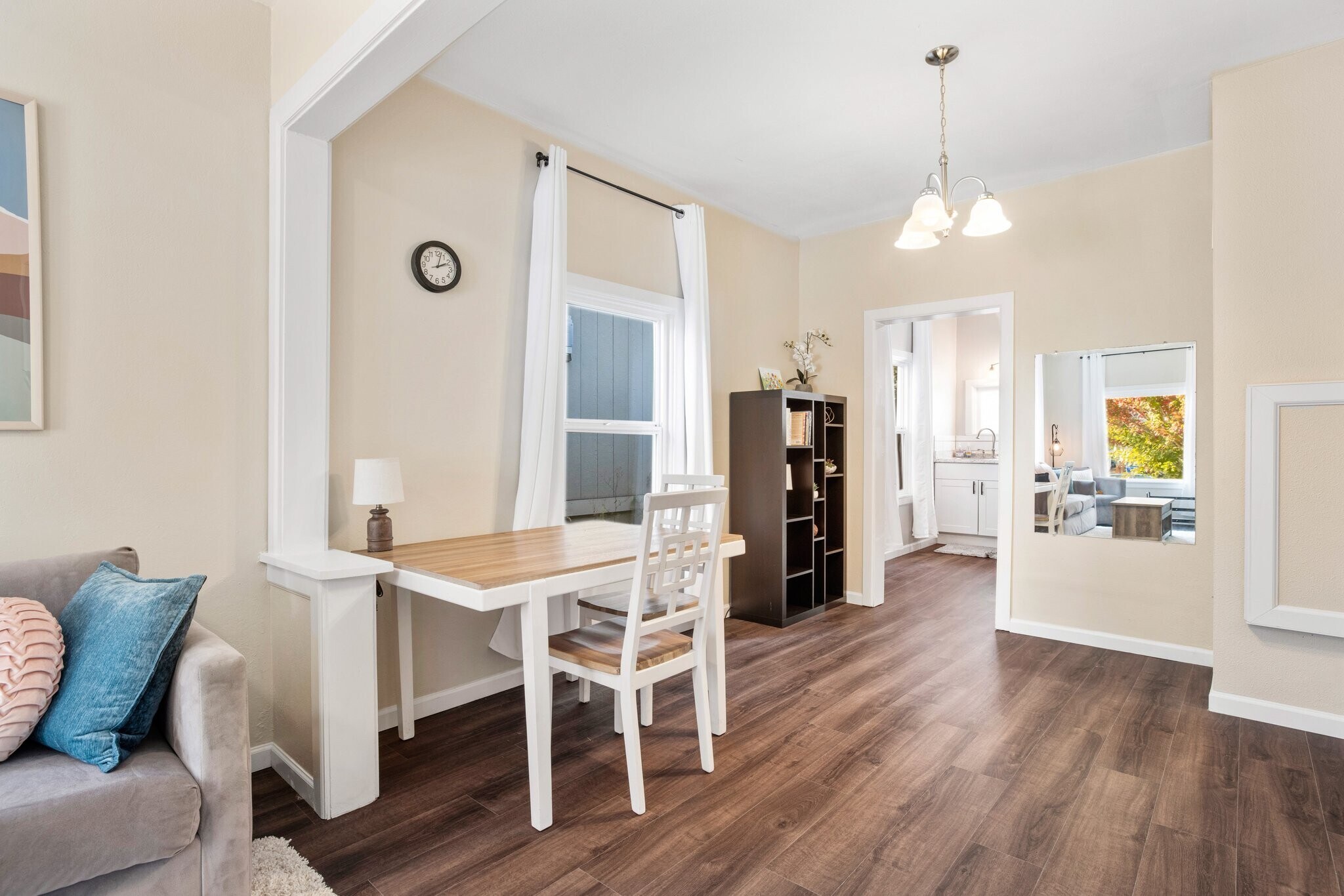 Building Photo - 4116 S Thompson Ave