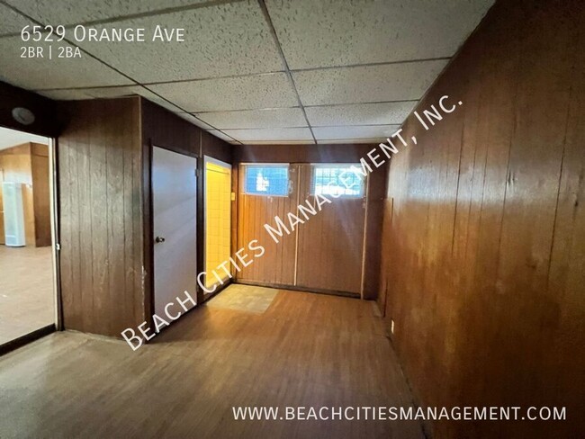 Building Photo - Large 2 Bedroom Home In North Long Beach