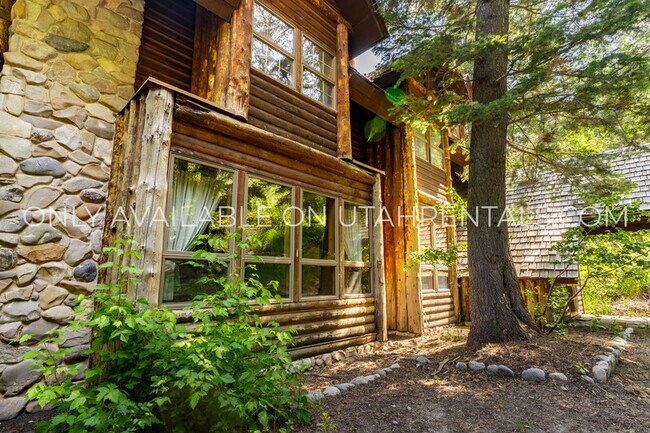 Building Photo - 2718 Stewart Rd