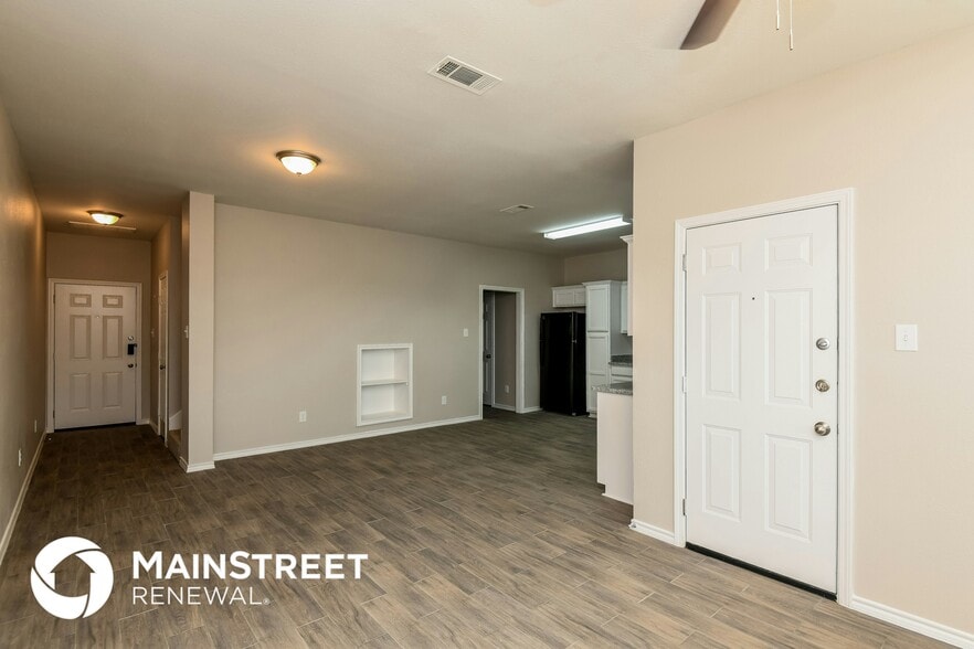 Building Photo - 208 Ridgeway Blvd