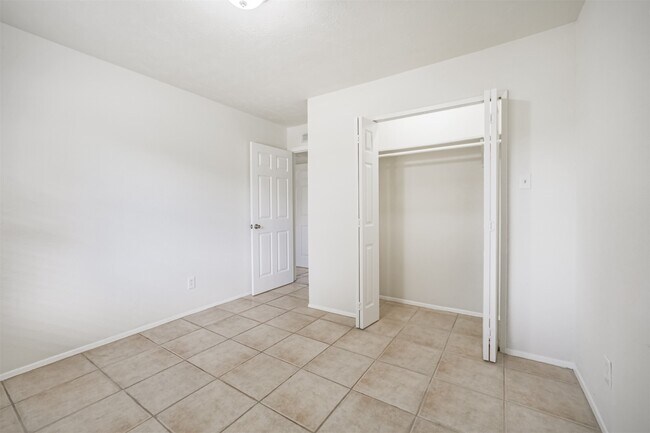 Building Photo - 16722 Moary Firth Dr