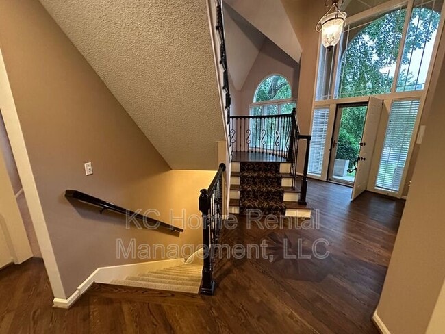 Building Photo - 11308 143rd Ter