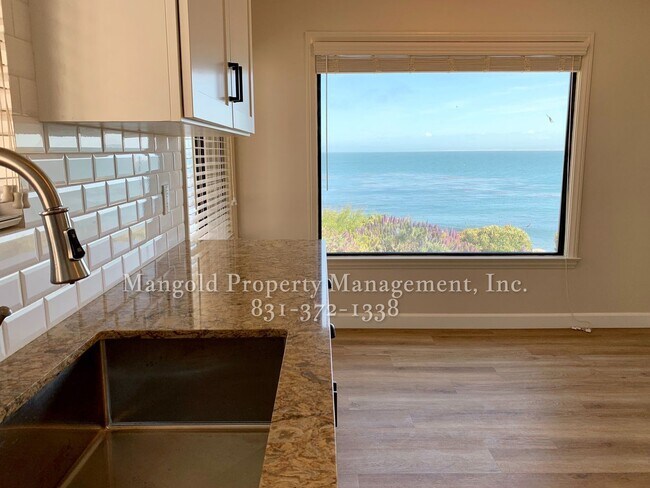 Building Photo - 773ocean