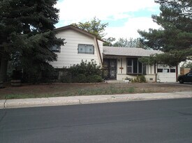 Building Photo - 4602 La Cresta Dr