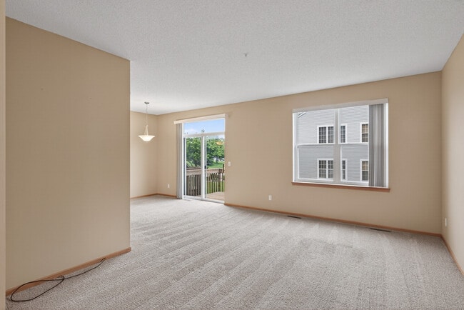 Building Photo - 5130 Holly Ln N