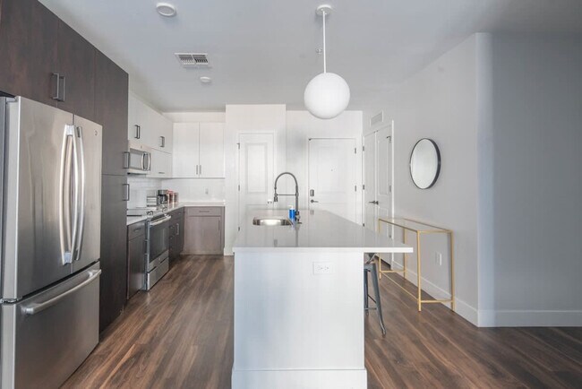 Building Photo - 701 W Rio Salado Pkwy