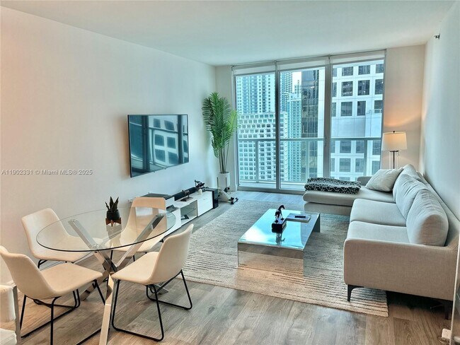 Building Photo - 500 Brickell Ave