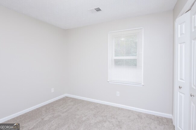 Building Photo - 6449 Laural Bend