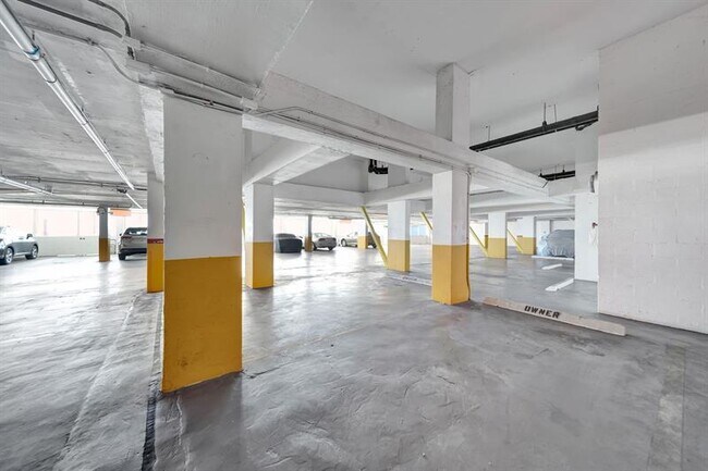 Building Photo - 1360 S Ocean Blvd