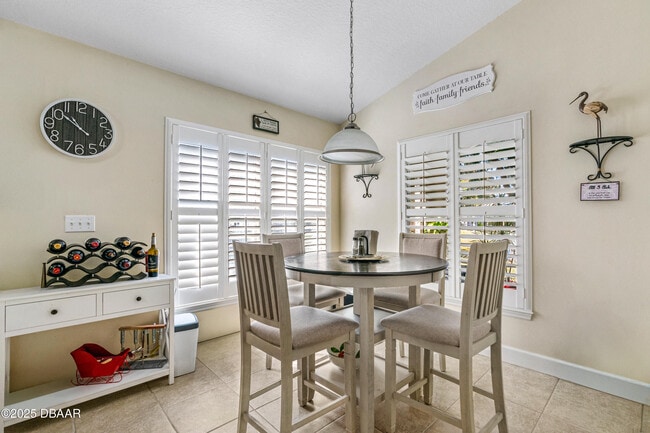 Building Photo - 6824 Amici Ct