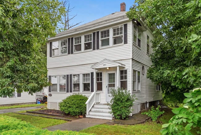 Building Photo - 457 N Franklin St