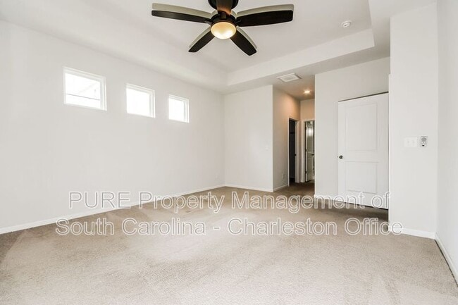 Building Photo - 507 Kilarney Rd