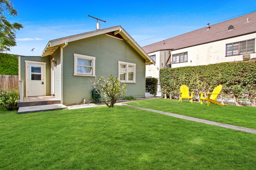 Building Photo - 4002 E Colorado St